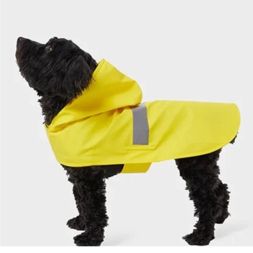 Raincoat nwt size medium 32 degrees Yellow Dog Raincoat